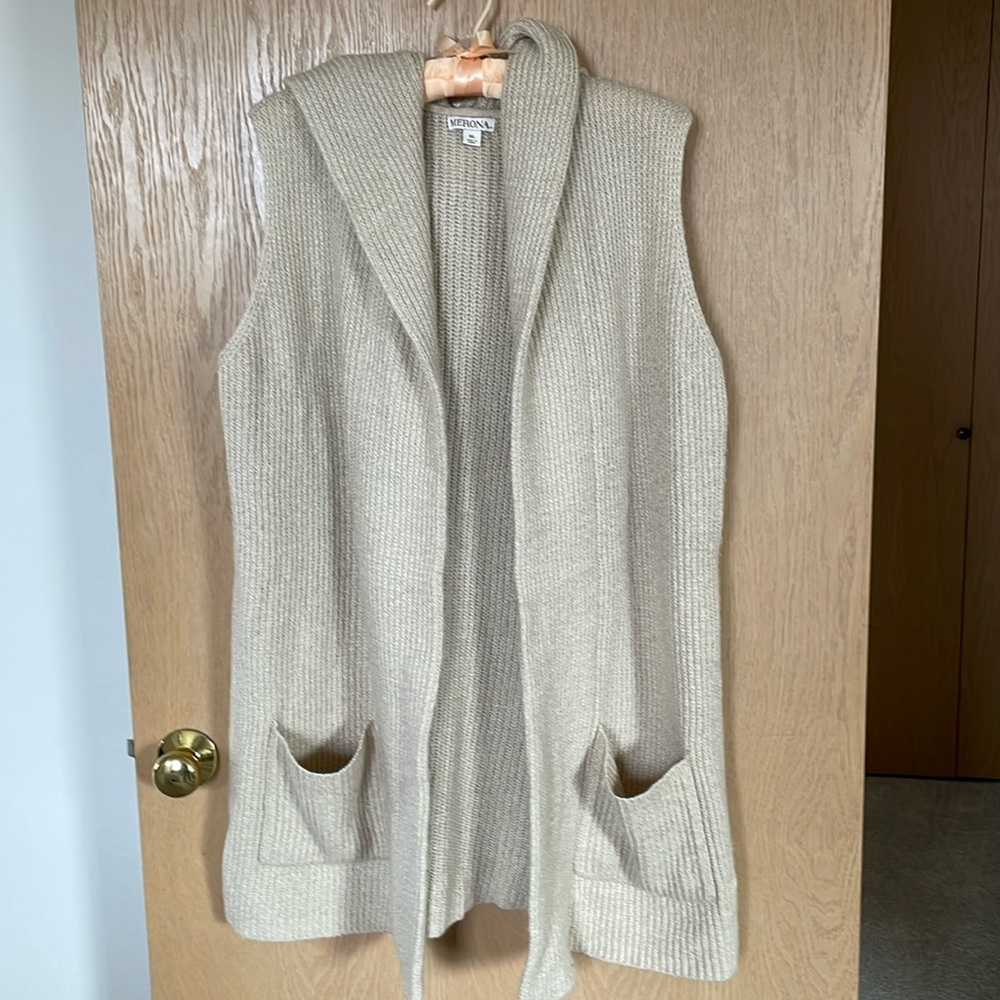 Merona oversized hooded vest. Size XL.